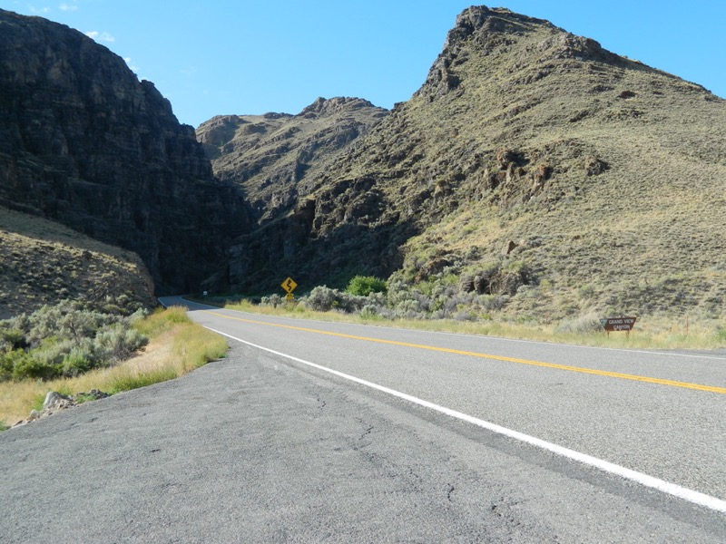 North Entrance into Grandview Canyon