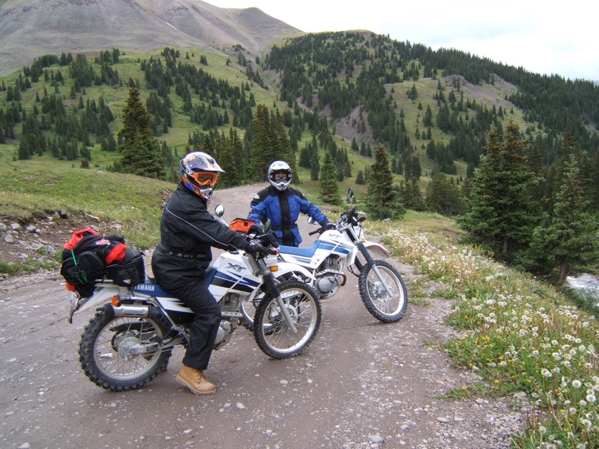 Going down Engineer Pass