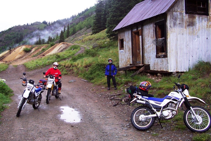 Going down Engineer Pass