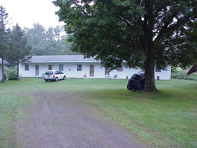 Brookside Motel