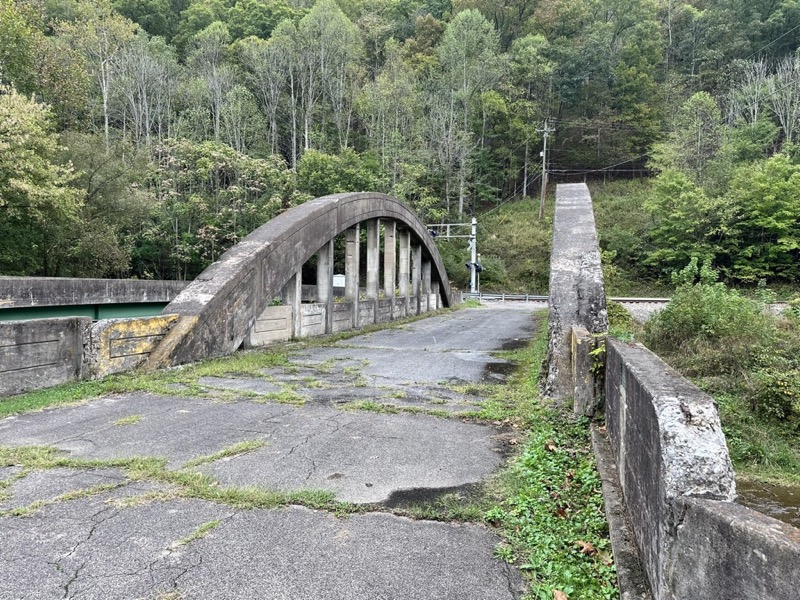 Elk Creek Rainbow Arch bridge